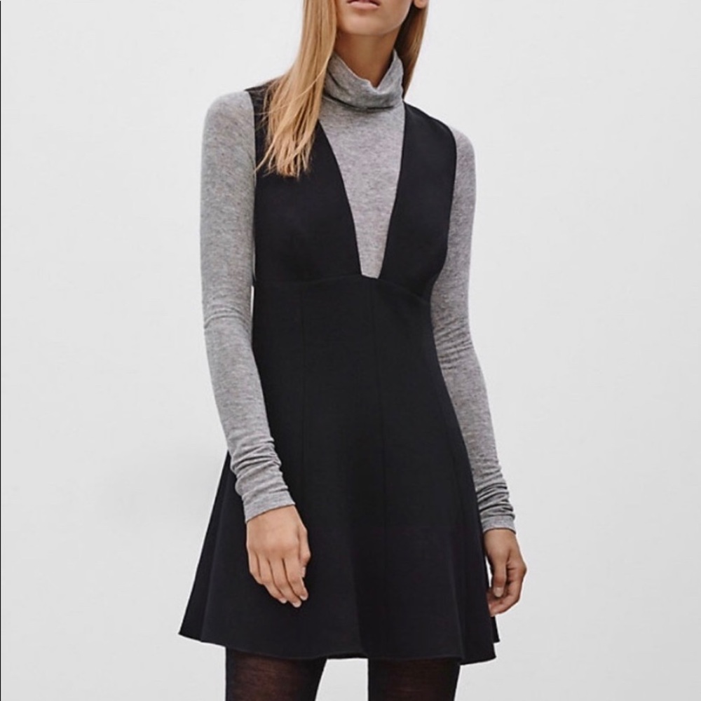 Wilfred Montburn Black V neck dress